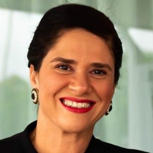 Meet your Posher, Daniela